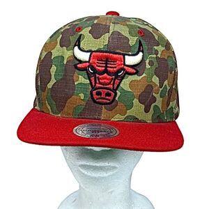 Chicago Bulls 2015 Mitchell & Ness Cap Rare Pre-Owned NBA Hat